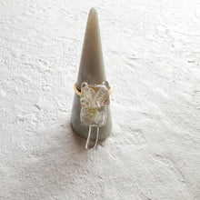 画像をギャラリービューアに読み込む, 飛びつき猫のリング|Apila(アピラ)