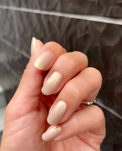 画像をギャラリービューアに読み込む, THE SWEETEST TABOO-ザ スウィーテスト タブー ネイルポリッシュ|deborah lippmann(デボラリップマン)