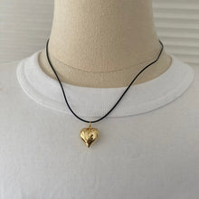 画像をギャラリービューアに読み込む, Leather cord choker チョーカー ネックレス | LUNACHIC(ルナシック)