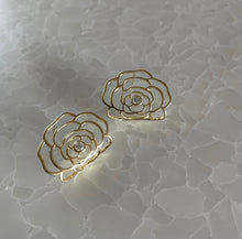 画像をギャラリービューアに読み込む, フラワーレースピアス|Novedad.(ノベダ)