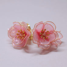 画像をギャラリービューアに読み込む, 梅とグリーンアメシストのピアス(イヤリング)|s.o.f.i. (ソフィー)