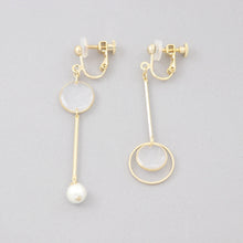 画像をギャラリービューアに読み込む, 美濃和紙のイヤリング/ピアス・丸アシメ|マッチュルーム