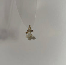 画像をギャラリービューアに読み込む, バタフライフープピアス|Novedad.(ノベダ)