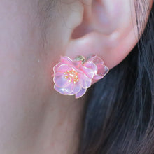 画像をギャラリービューアに読み込む, 梅とグリーンアメシストのピアス(イヤリング)|s.o.f.i. (ソフィー)