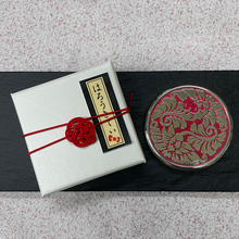 画像をギャラリービューアに読み込む, コンパクトミラーはろうきてい・丸花フラット赤|Cuprum by ISHIWATA(クプラム バイ イシワタ)