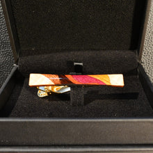 画像をギャラリービューアに読み込む, ネクタイピン 赤|曲寄木 JuJu(マガリヨセギ ジュジュ)