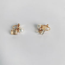 画像をギャラリービューアに読み込む, キューブクリスタルパールリバーシブルイヤリング|Kaava HELMI(カーヴァヘルミ)