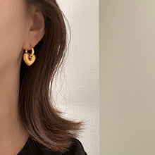 画像をギャラリービューアに読み込む, Chunky heart pierce gold ピアス イヤリング| LUNACHIC(ルナシック)