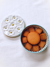 画像をギャラリービューアに読み込む, グルテンフリー国産発酵バタープレミアムクッキー缶【カフェモカ&バターミルク】|トトノエ菓子