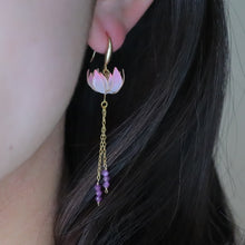 画像をギャラリービューアに読み込む, 蓮とルビー のピアス(イヤリング)|s.o.f.i. (ソフィー)