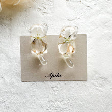 画像をギャラリービューアに読み込む, おすわり猫のイヤリング/ピアス|Apila(アピラ)