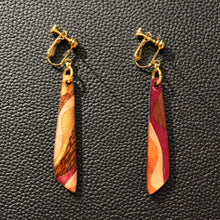 画像をギャラリービューアに読み込む, イヤリング 不定形|曲寄木 JuJu(マガリヨセギ ジュジュ)