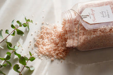 画像をギャラリービューアに読み込む, 紅こうじ バスソルト “ FUU ” (730g)|Health Nuts(ヘルスナッツ)