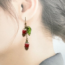 画像をギャラリービューアに読み込む, いちごピアス/イヤリング|a.line(エーライン)