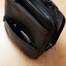 画像をギャラリービューアに読み込む, 防水レザー スリムビジネスリュック|leather laboratory( レザーラボラトリー)