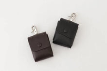 画像をギャラリービューアに読み込む, 【新入荷 トラベルシリーズ】防水レザー レザーミニコード ケース~Genuine Leather|leather laboratory( レザーラボラトリー)