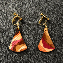 画像をギャラリービューアに読み込む, イヤリング いちょう|曲寄木 JuJu(マガリヨセギ ジュジュ)