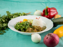 画像をギャラリービューアに読み込む, パクチーたっぷりグリーンカレー|PAKUCISISTERS(パクチーシスターズ)