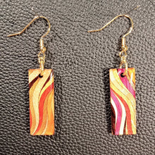 画像をギャラリービューアに読み込む, ピアス 長方形 赤|曲寄木 JuJu(マガリヨセギ ジュジュ)