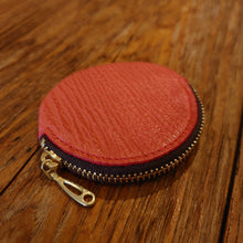 画像をギャラリービューアに読み込む, サメ革丸型マルチケース|AtelierShark(アトリエシャーク)