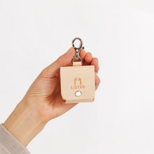 画像をギャラリービューアに読み込む, ワイヤレスイヤホンケース(for AirPods1.2) ナチュラル|JOLI ALL LEATHER ITEMS(ジョリオールレザーアイテムズ)