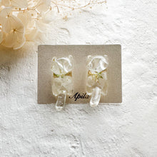 画像をギャラリービューアに読み込む, 飛びつき猫のイヤリング/ピアス|Apila(アピラ)