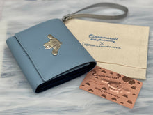 画像をギャラリービューアに読み込む, シナモロールハンドストラップ付ミニウォレット|Cuprum by ISHIWATA(クプラム バイ イシワタ)