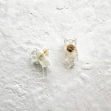 画像をギャラリービューアに読み込む, 飛びつき猫のイヤリング/ピアス|Apila(アピラ)