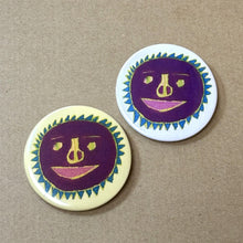 画像をギャラリービューアに読み込む, 缶バッジ かお | KISEN(キセン)