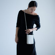 画像をギャラリービューアに読み込む, ウォレットバッグ ワイド|objcts.io