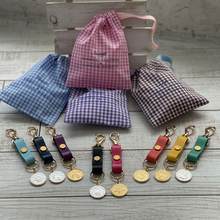 画像をギャラリービューアに読み込む, レザー・キーホルダー・ポチャッコ|Cuprum by ISHIWATA(クプラム バイ イシワタ)