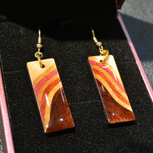 画像をギャラリービューアに読み込む, ピアス 長方形 茶|曲寄木 JuJu(マガリヨセギ ジュジュ)