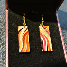 画像をギャラリービューアに読み込む, ピアス 長方形 赤|曲寄木 JuJu(マガリヨセギ ジュジュ)
