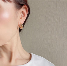 画像をギャラリービューアに読み込む, ゴールドCピアス|Novedad.(ノベダ)