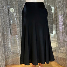 画像をギャラリービューアに読み込む, HARUNOBUMURATA(ハルノブムラタ)GRETAーLIGHT WEIGHT WOOL ASYMMETRY HEM SKIRT|MODE PLUS(モードプラス)