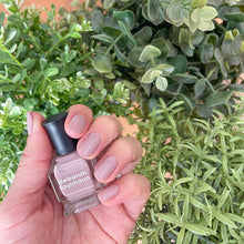 画像をギャラリービューアに読み込む, LOVELY-ラブリー ネイルポリッシュセット|deborah lippmann(デボラリップマン)