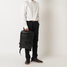 画像をギャラリービューアに読み込む, 防水レザー スリムビジネスリュック|leather laboratory( レザーラボラトリー)