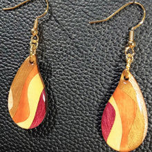 画像をギャラリービューアに読み込む, ピアス 雫 |曲寄木 JuJu(マガリヨセギ ジュジュ)