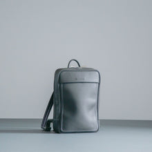 画像をギャラリービューアに読み込む, ソフトバックパック エクストラスモール|objcts.io