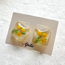 画像をギャラリービューアに読み込む, ミモザのイヤリング/ピアス|Apila(アピラ)