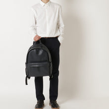 画像をギャラリービューアに読み込む, 【雑誌掲載商品】防水レザー デイパックM|leather laboratory( レザーラボラトリー)
