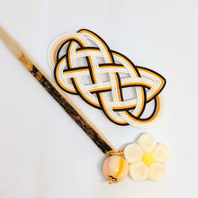 画像をギャラリービューアに読み込む, 和菓子と水引のマジェステ(猫とまたたび)|ねこどんぶり(ネコドンブリ)