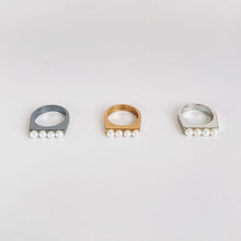 画像をギャラリービューアに読み込む, パールシグネットリング|Kaava HELMI(カーヴァヘルミ)