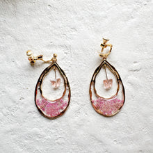 画像をギャラリービューアに読み込む, (ピンク)蝶々の雫 イヤリング/ピアス|Apila(アピラ)