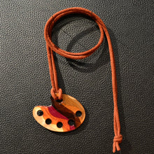 画像をギャラリービューアに読み込む, ペンダント パレット 横長|曲寄木 JuJu(マガリヨセギ ジュジュ)