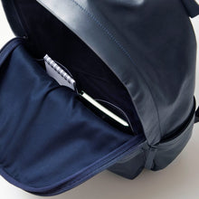 画像をギャラリービューアに読み込む, 【雑誌掲載商品】防水レザー デイパックM|leather laboratory( レザーラボラトリー)