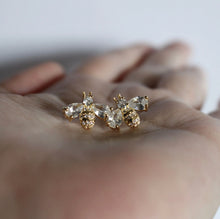 画像をギャラリービューアに読み込む, ハチピアス|Novedad.(ノベダ)