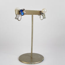 画像をギャラリービューアに読み込む, キューブクリスタルパールリバーシブルイヤリング|Kaava HELMI(カーヴァヘルミ)