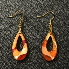 画像をギャラリービューアに読み込む, ピアス 穴あき楕円 赤|曲寄木 JuJu(マガリヨセギ ジュジュ)