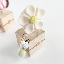 画像をギャラリービューアに読み込む, 練りきりのポニーフック(猫とまたたび)|ねこどんぶり